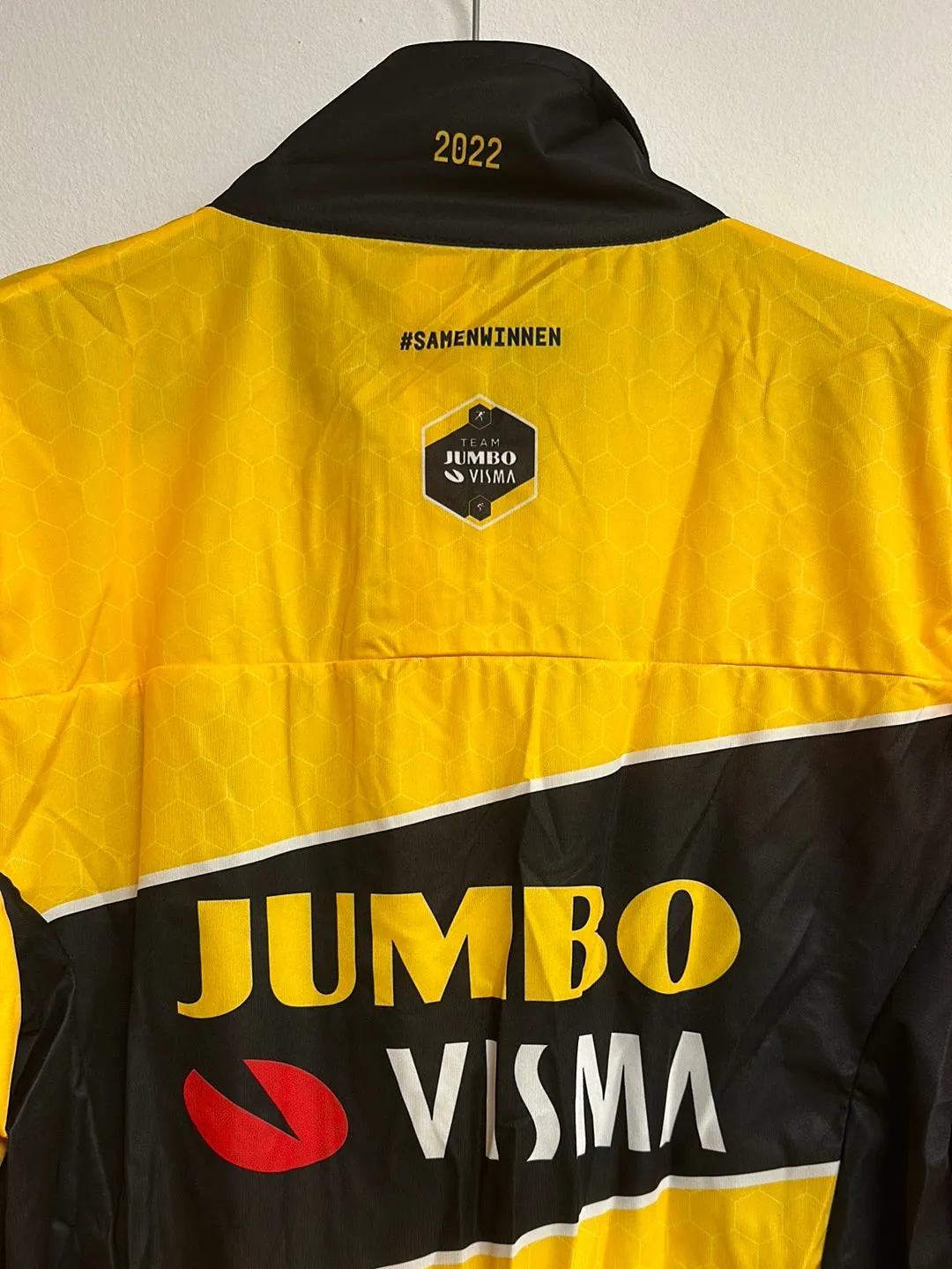 Team Jumbo Visma AGU Feeding Jacket WTH 2022